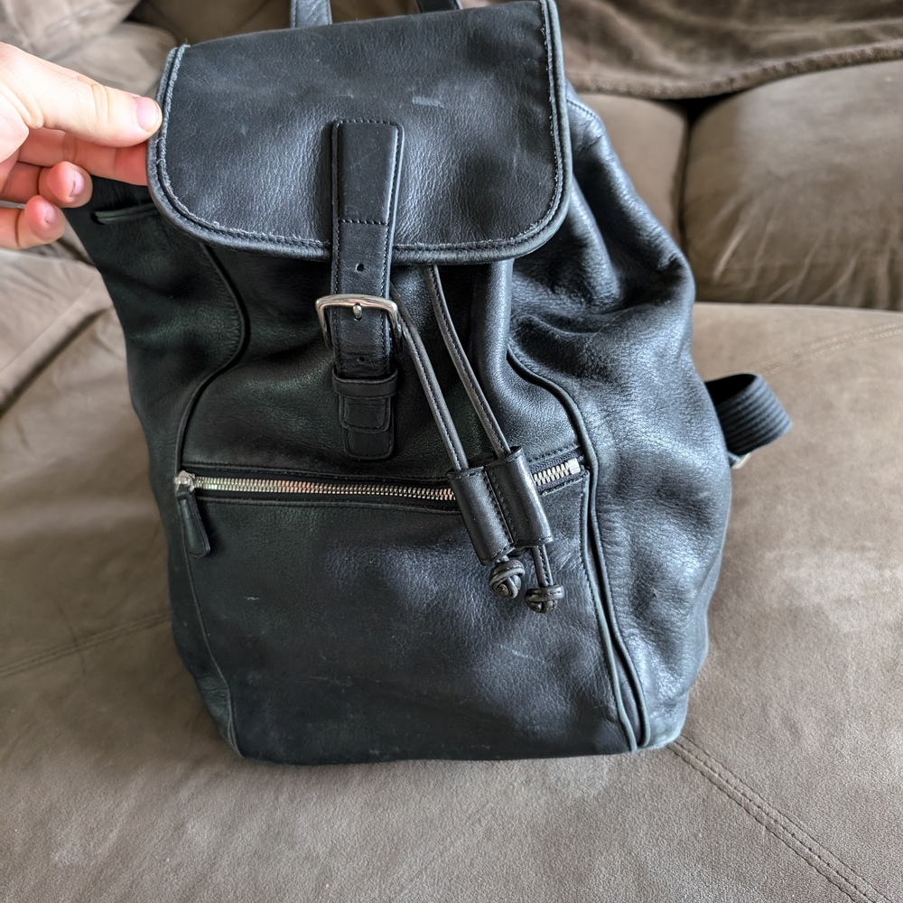 Coach Black Leather Backpack Sleek Minimalist Design